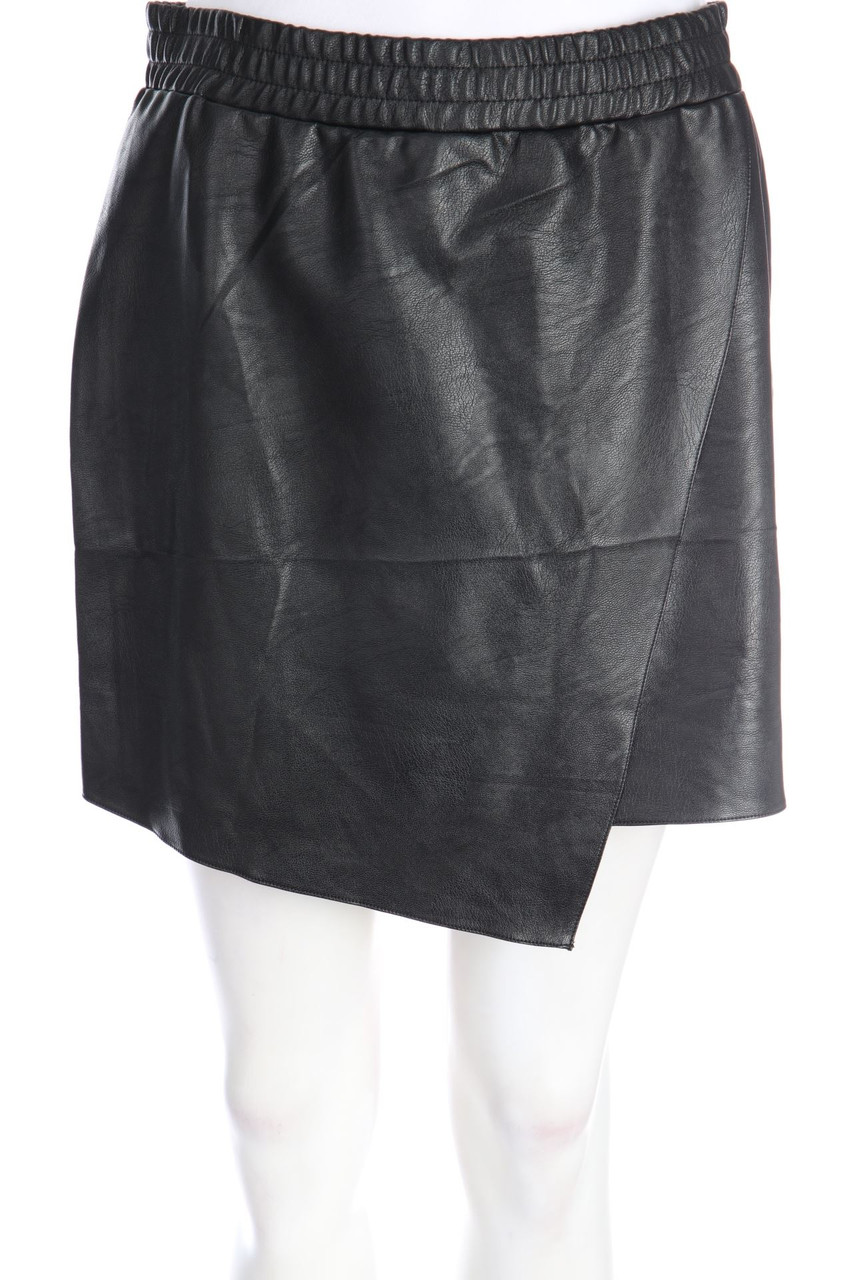 8PM - Faux Leather Skirt with Wrap-Effect - M
