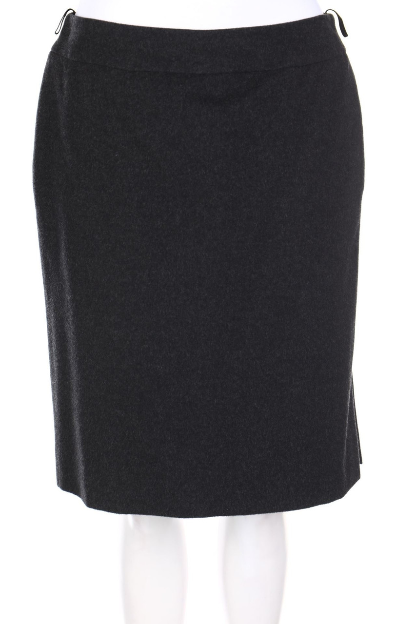 Max Mara - Skirt, Pure Virgin Wool with Slit - D 40