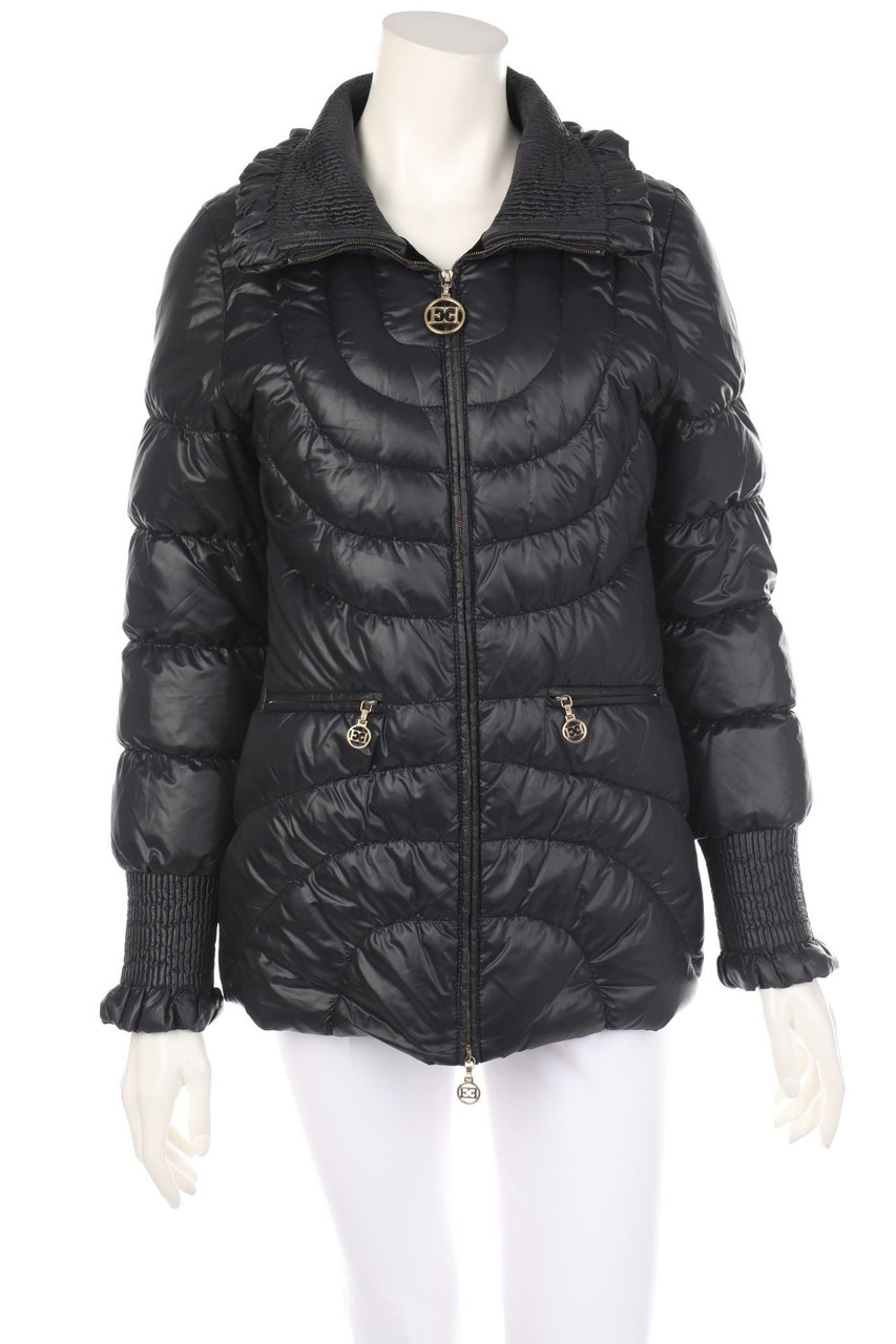 ESCADA - Daunen-Jacke mit Logo-Plakette - D 34