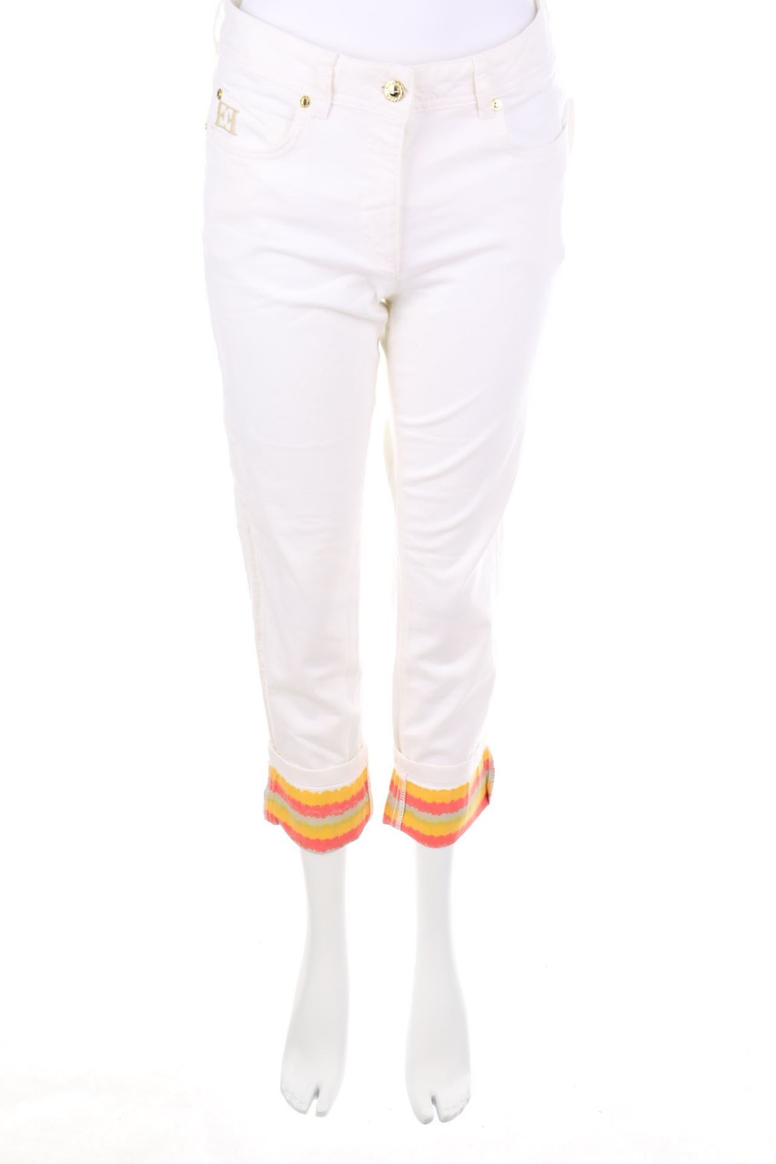 ESCADA - Cropped-Straigh Cut Jeans with Logo-Stitching - D 38