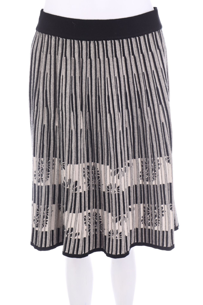 MAX&Co. - Knitted Skirt with Pattern - XL