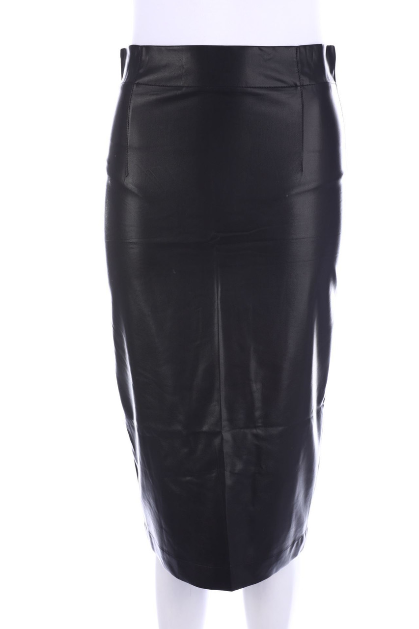GOTHA - Faux Leather-Skirt with Slit - D 32